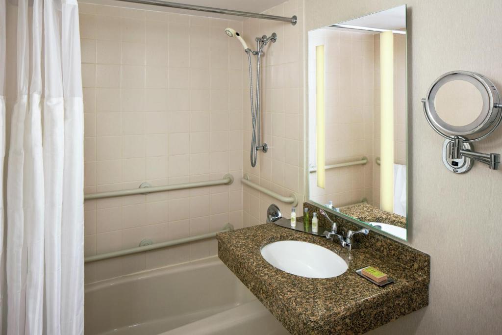 DoubleTree by Hilton Manchester Downtown - 