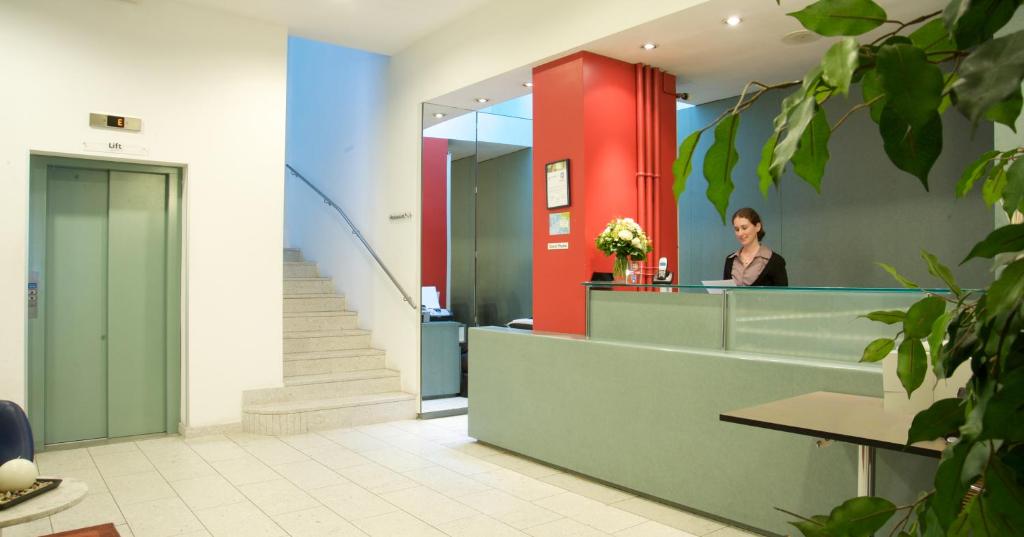 Hotel City am Bahnhof - Resim 7