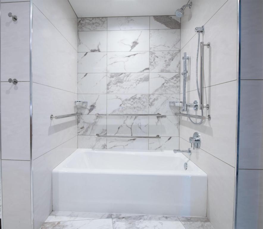 The Charter Hotel Seattle, Curio Collection By Hilton - 