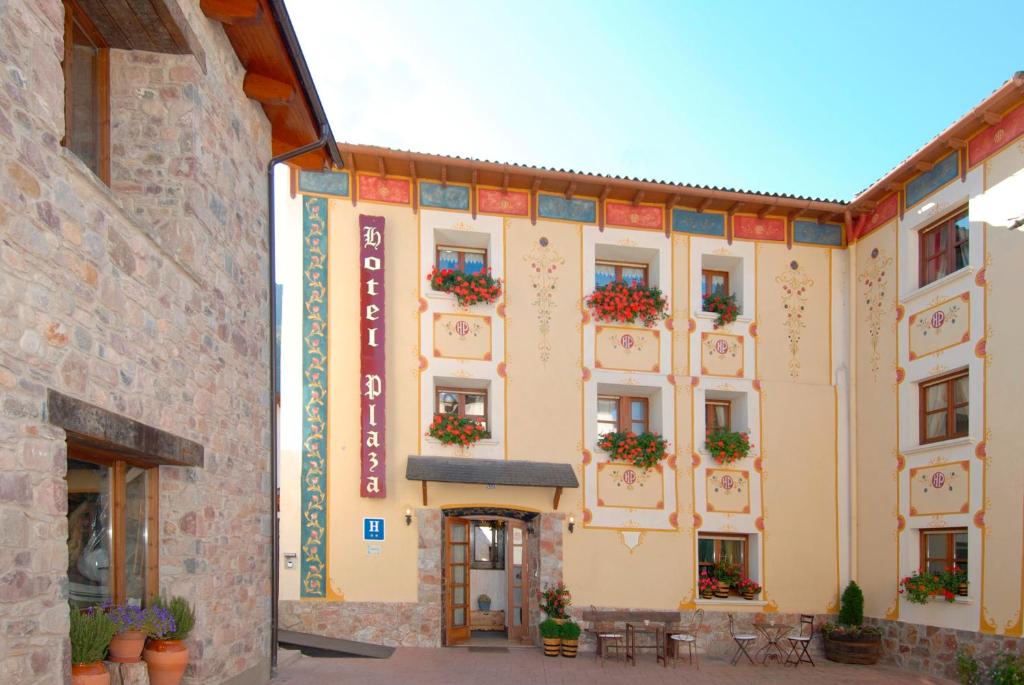 Budova, kde se hotel nachází