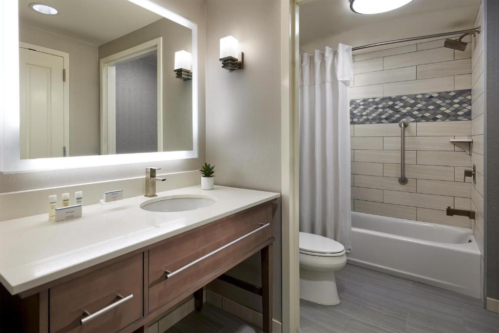 Homewood Suites By Hilton Los Angeles Redondo Beach - 