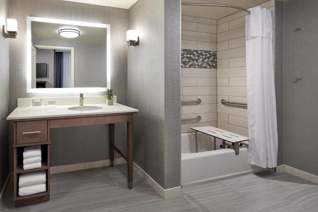 Homewood Suites By Hilton Los Angeles Redondo Beach - 