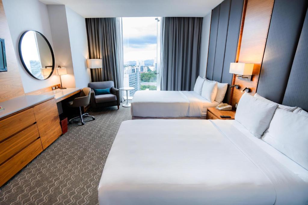 Travel Proud Sustainability certification Doubletree By Hilton Mexico City Santa Fe - ダブルベッド2台のダブルルーム