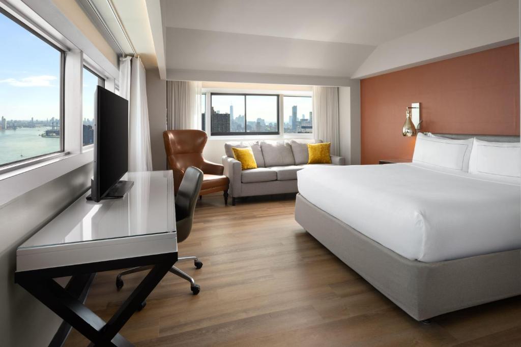 Millennium Hilton New York One UN Plaza - 