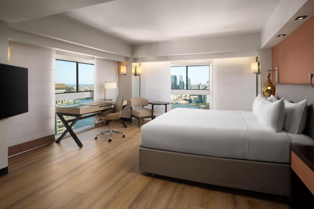Millennium Hilton New York One UN Plaza - 