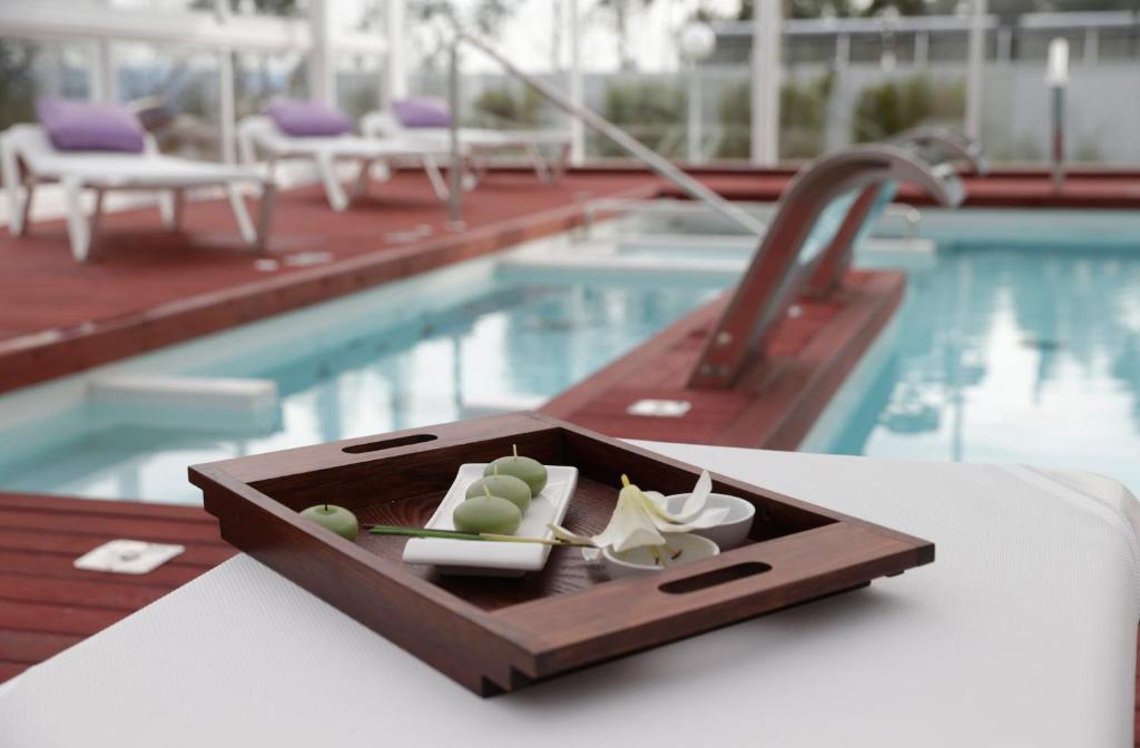 Bazén v ubytování Hotel Spa Congreso nebo v jeho okolí