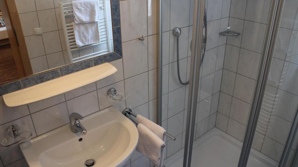 Koupelna v ubytování Apart Muntane