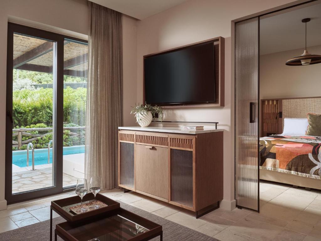Eagles Palace - 