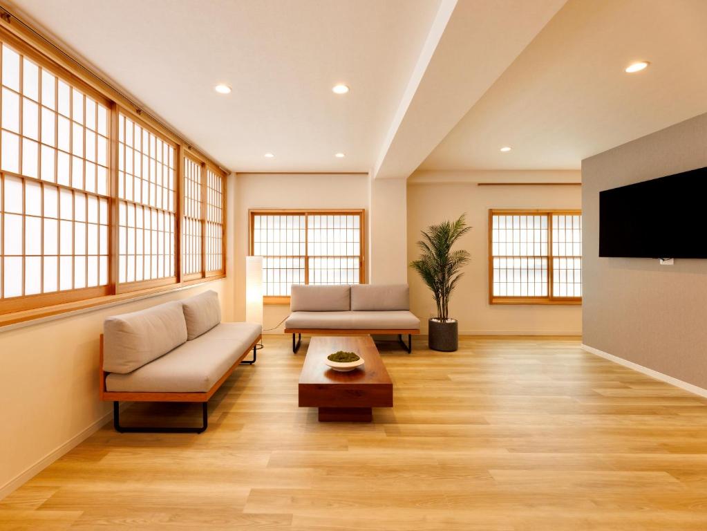 Central Roppongi House