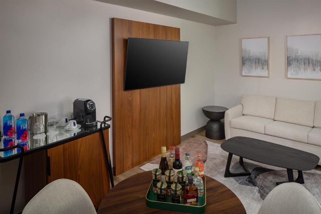 NYLO Dallas Plano Hotel, Tapestry Collection by Hilton - 