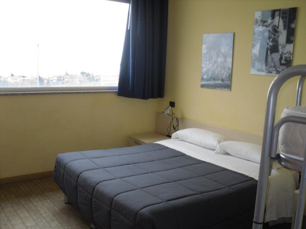 Hostel San Marino - 四人间
