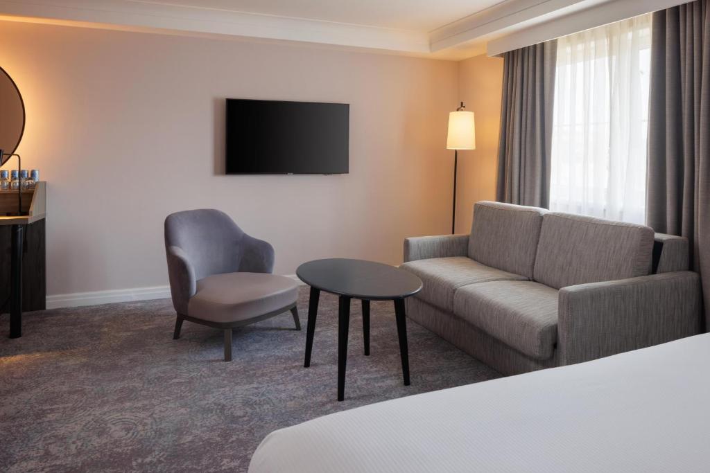 DoubleTree by Hilton Bath - 