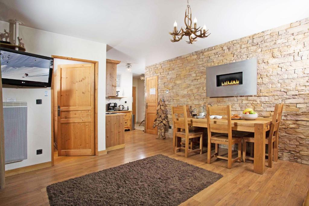 Η κουζίνα ή μικρή κουζίνα στο Le Paradis 8 apartment - Chamonix All Year