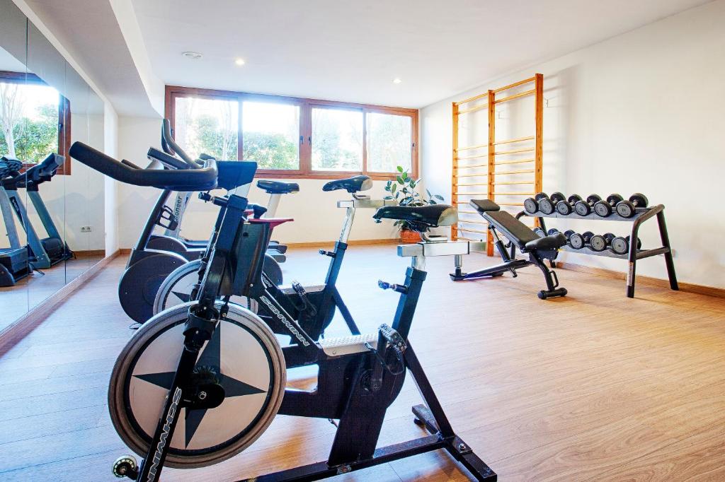Fitness centrum a/nebo fitness zařízení v ubytování Grupotel Montecarlo
