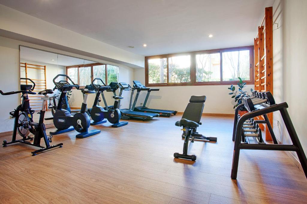Fitness centrum a/nebo fitness zařízení v ubytování Grupotel Montecarlo