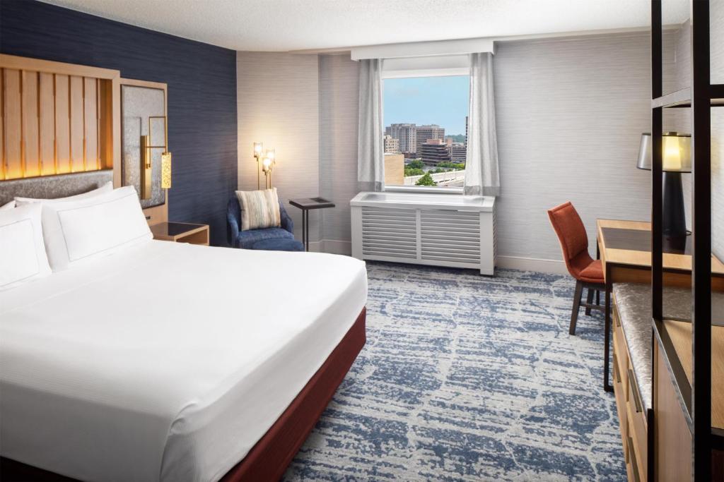 DoubleTree by Hilton Silver Spring Washington DC North - 