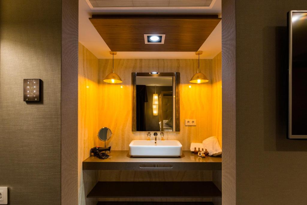 Koupelna v ubytování Sant Jordi Boutique Hotel