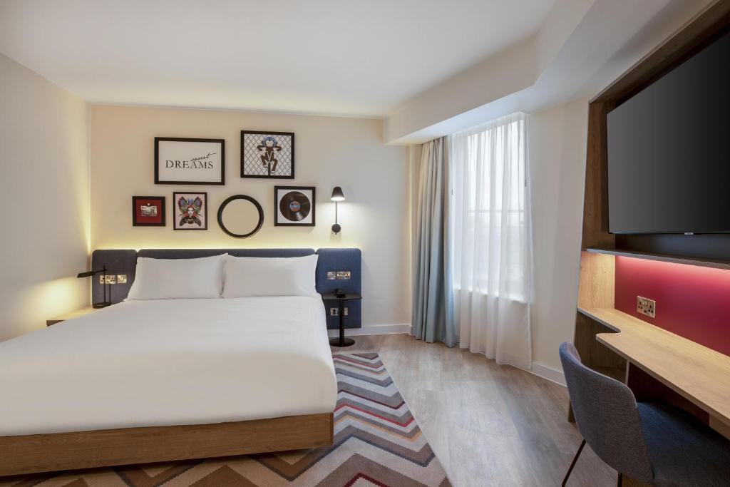 Hampton By Hilton Bath City - 