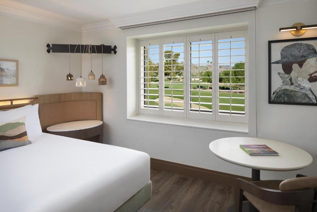 The Scottsdale Resort & Spa, Curio Collection by Hilton - 