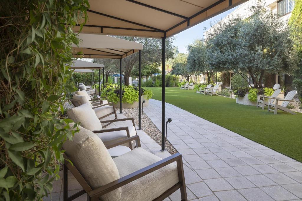 The Scottsdale Resort & Spa, Curio Collection by Hilton - 