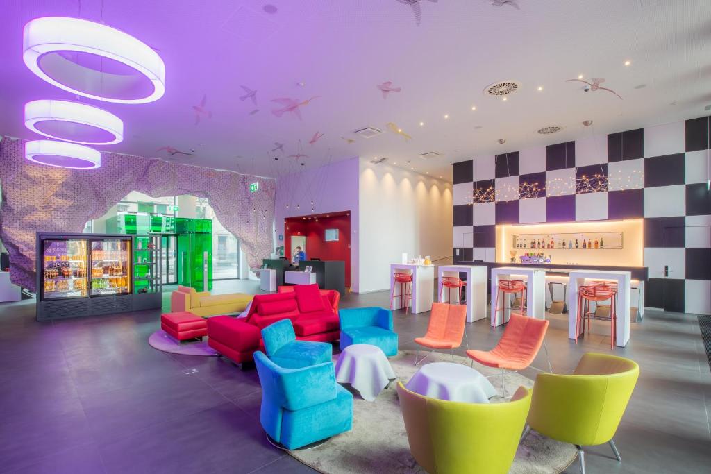 Posezení v ubytování ibis Styles Basel City