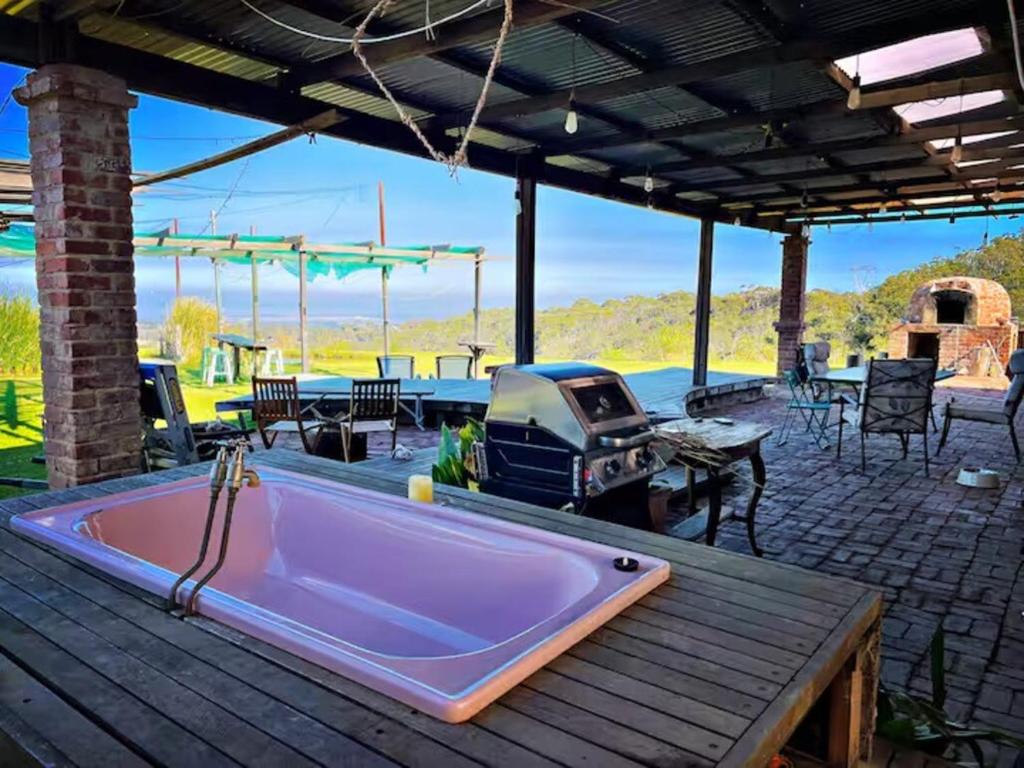 The Crate and Canopy Outdoor Bath and Sea Views