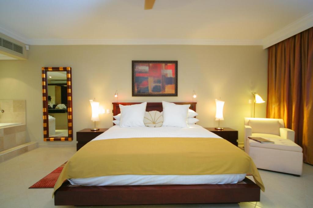 Presidential Suites by Lifestyle Puerto Plata - All Inclusive - 国王套房
