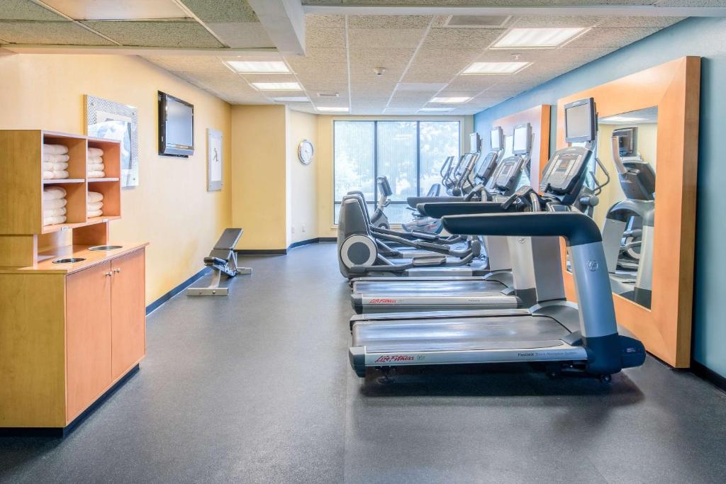 Fitness centrum a/nebo fitness zařízení v ubytování Red Lion Hotel Pasco Airport & Conference Center
