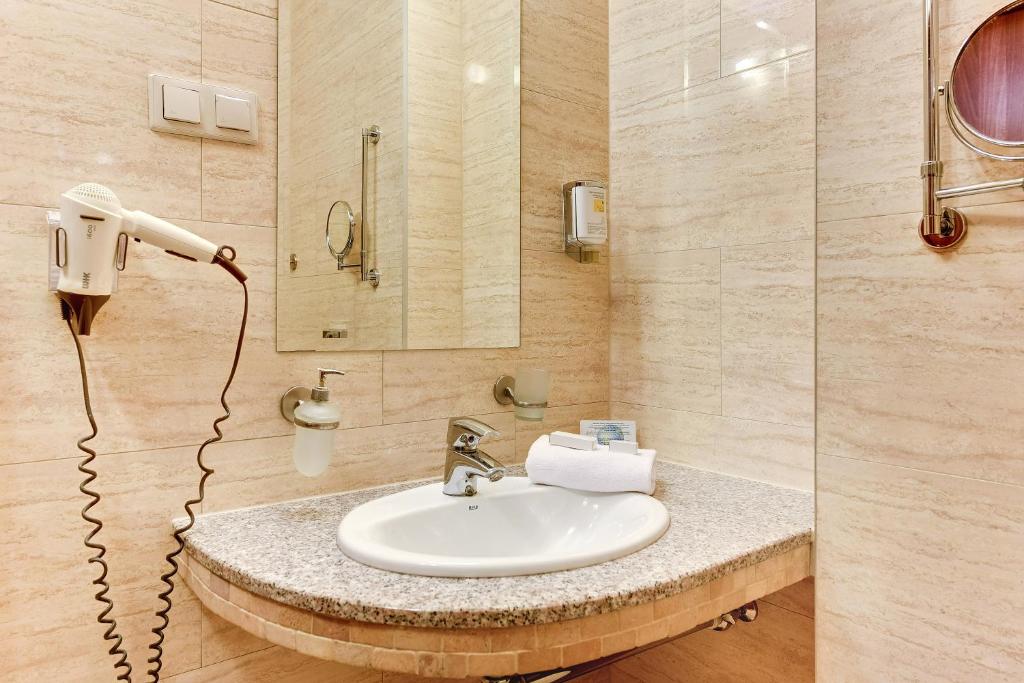 Amber Hotel - Resim 14