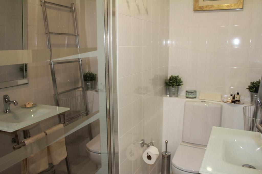 Lisbon Downtown Inn - 11