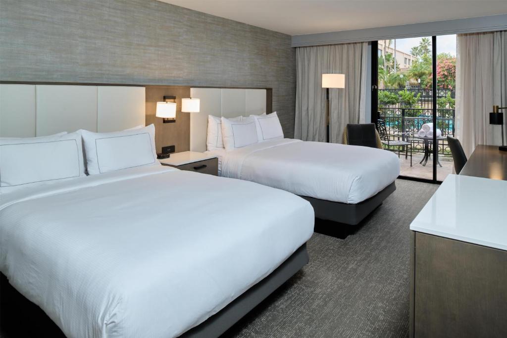 Doubletree by Hilton Buena Park - 