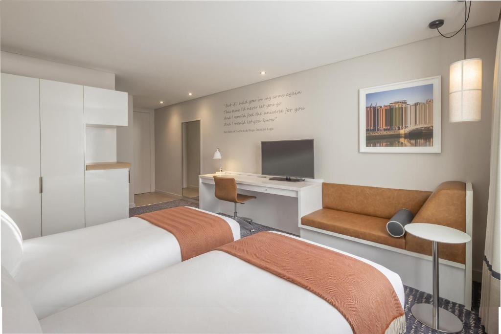 The Morrison Dublin, Curio Collection by Hilton - 