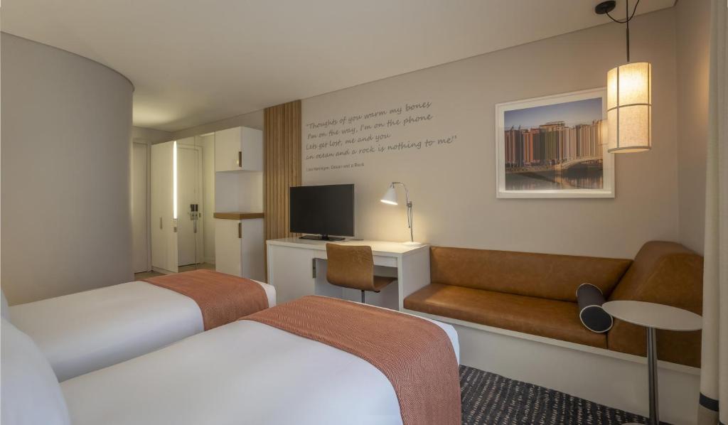 The Morrison Dublin, Curio Collection by Hilton - 