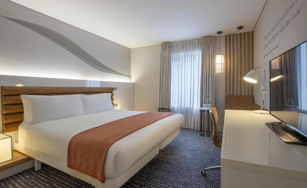 The Morrison Dublin, Curio Collection by Hilton - 