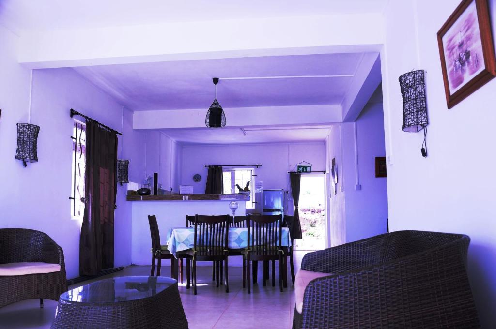 Posezení v ubytování Le Paradisier Guest House
