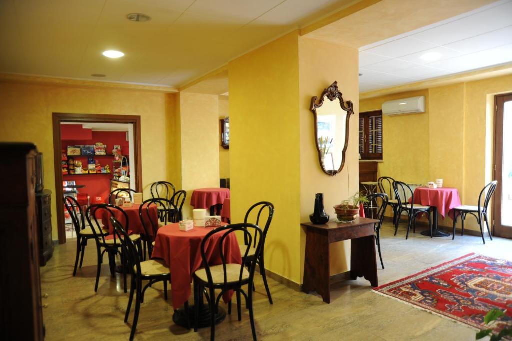 Posezení v ubytování Hotel Valentini Inn
