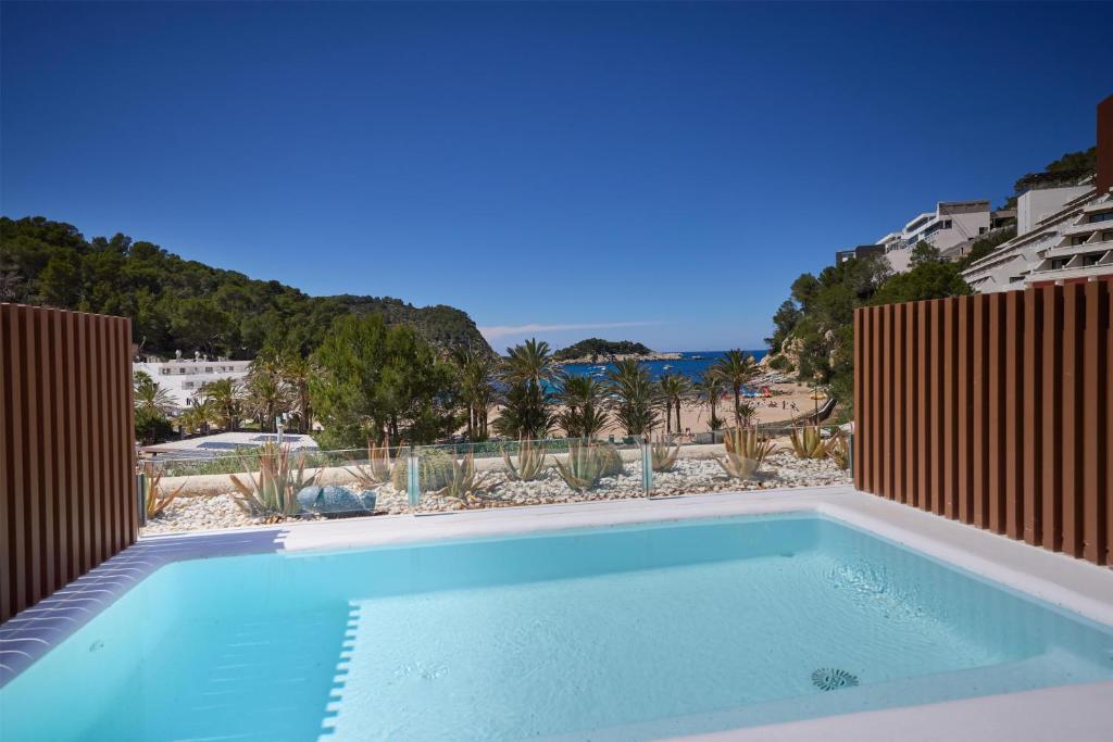 The Club Cala San Miguel Hotel Ibiza, Curio Collection by Hilton, Adults only - 