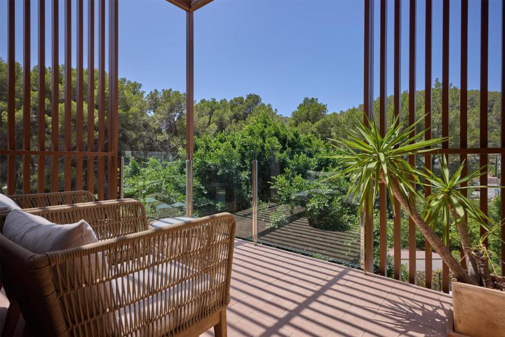 The Club Cala San Miguel Hotel Ibiza, Curio Collection by Hilton, Adults only - 