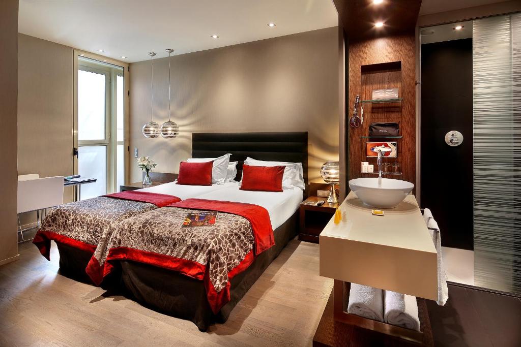 Olivia Plaza Hotel - 12