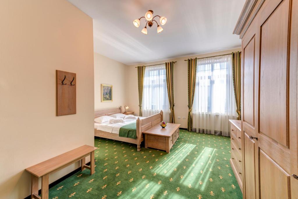 Postel nebo postele na pokoji v ubytování Karlhof