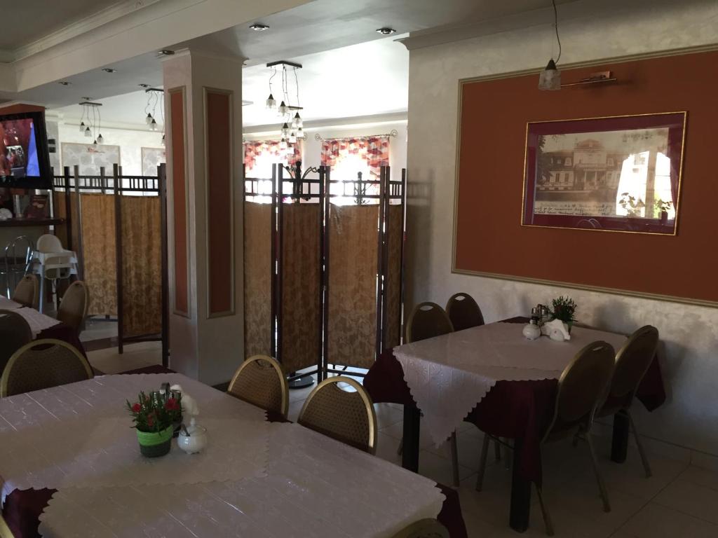 Restauracja lub miejsce do jedzenia w obiekcie Motel u Olka Boczów