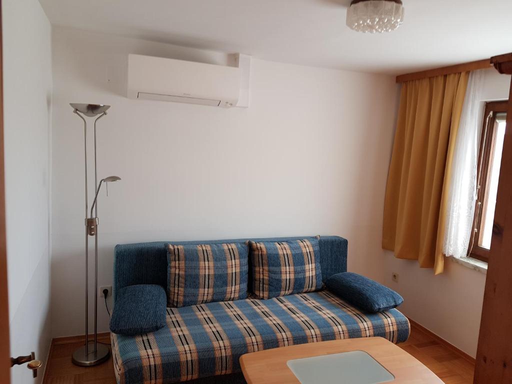 A seating area at Ferienhaus Christian