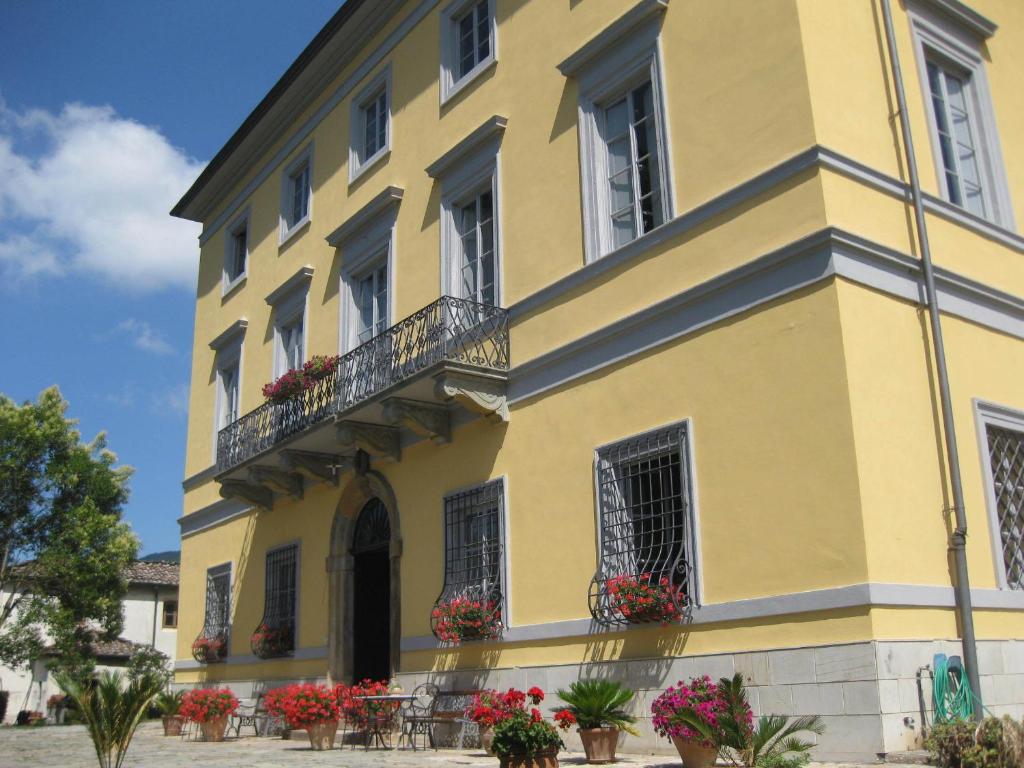 The building in which a panziókat is located