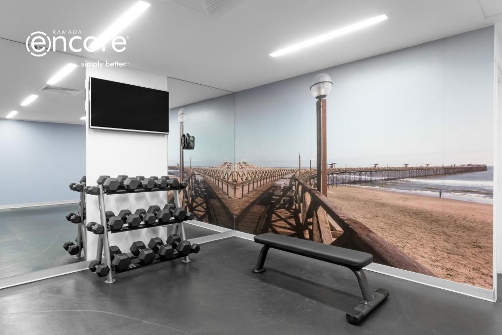 Fitness centrum a/nebo fitness zařízení v ubytování Ramada Encore by Wyndham Lima San Isidro