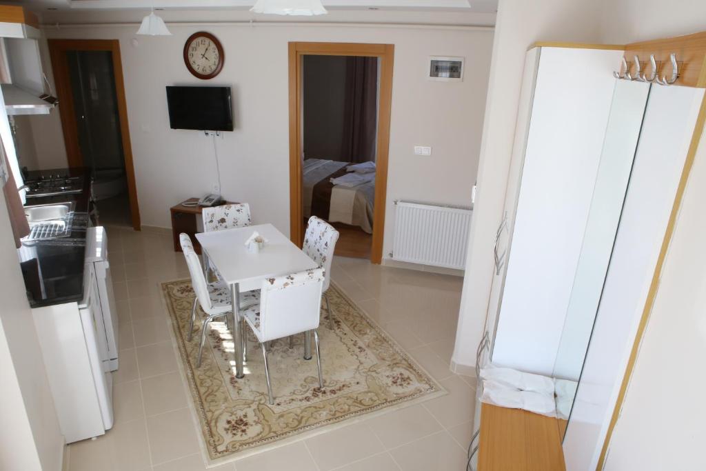TV a/nebo společenská místnost v ubytování Ugur Termal Residence