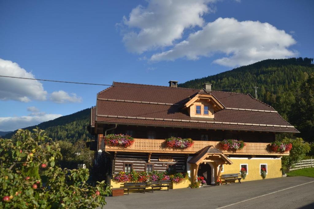 Výhľad na hory alebo výhľad na hory priamo z apartmánu
