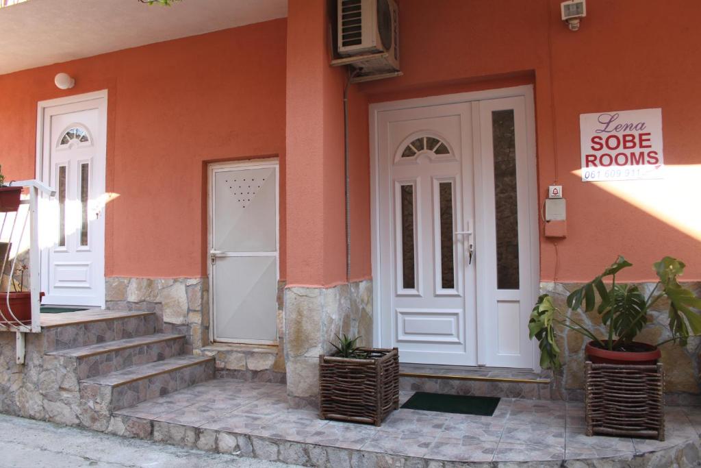Exteriér nebo vchod ubytování Apartments and rooms Lena