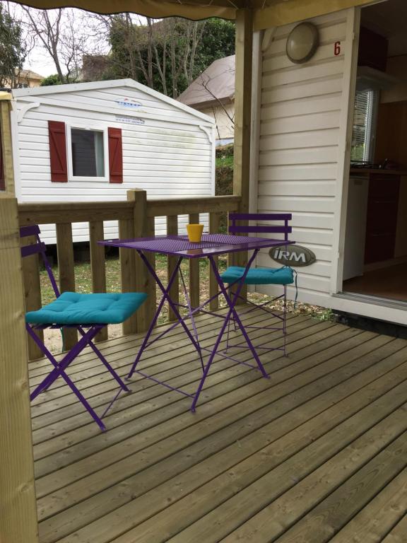 Camping les Orangers - One-Bedroom Bungalow