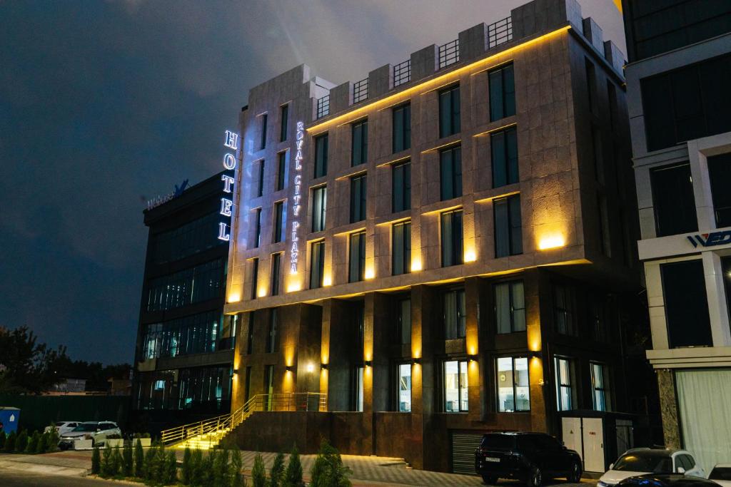Royal City Plaza Hotel در تاشکند