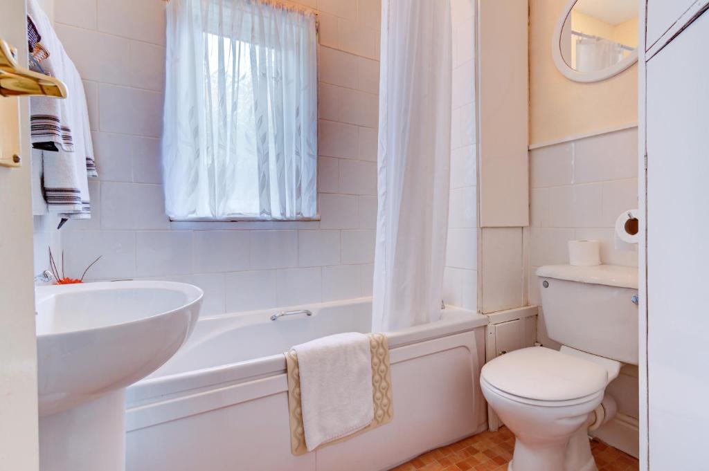 Dolphin Guesthouse 7